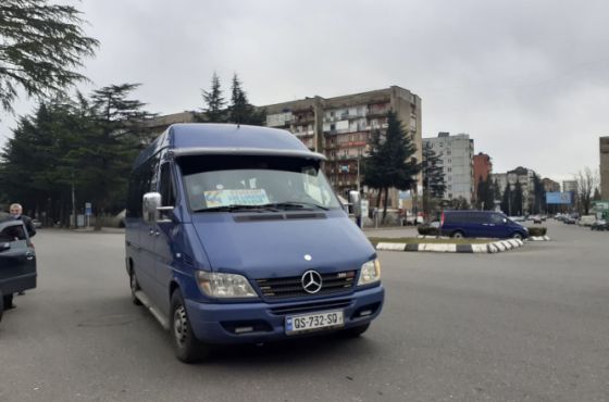 ქუთაისიდან წყალტუბოს სოფლების მიმართულებით მოძრავი მიკროავტობუსის მძღოლები გაიფიცნენ 