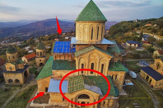 გელათის ტაძარს  თუნუქის ფირფიტებით ხურავენ