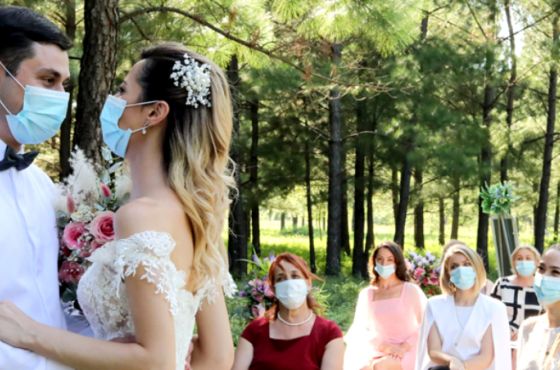 ,,სიყვარული ჟამიანობის დროს''