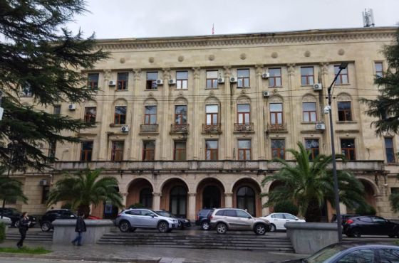 მერია ინფრასტრუქტურული ობიექტების სამშენებლო სამუშაოების ზედამხედველობისთვის მილიონამდე ლარს დახარჯავს