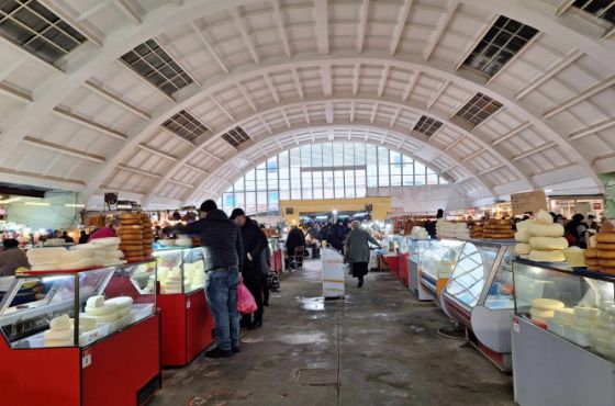 "საშუალოდ რომ შეხვდე 1000 ლარი მაინც უნდა გათვალო"- რა ღირს საახალწლო სუფრა ქუთაისში