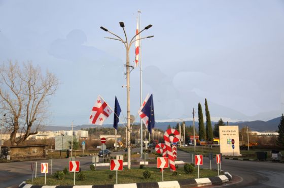 იმერეთის 12-ვე მუნიციპალიტეტში ქუჩები ევროკავშირის დროშებით მორთეს