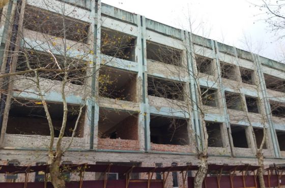 გაუქმებული ხელშეკრულება  და  სამუსიკო სკოლის შეჩერებული რეაბილიტაცია  