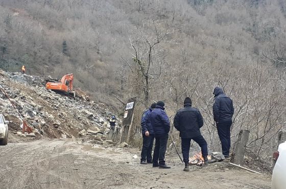"არსად დადგომა არ შეიძლება" - ხეობის მცველები შეთავაზებულ ადგილებზე უარს ამბობენ 