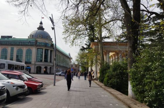 ელექტროავტომობილების სამუხტი აპარატების მოწყობაზე გამოცხადებული ტენდერი არ შედგა