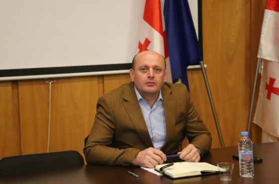 თერჯოლის მერის კანდიდატად „ოცნებიდან“ მანუჩარ რობაქიძე წარადგინეს