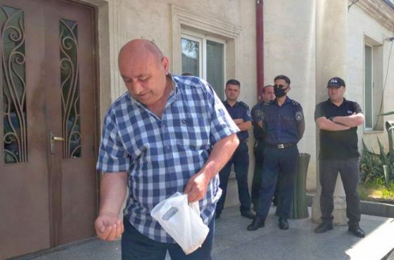 გოგი წულაიამ პოლიციის განყოფილების შენობას ცერცვი შეაყარა