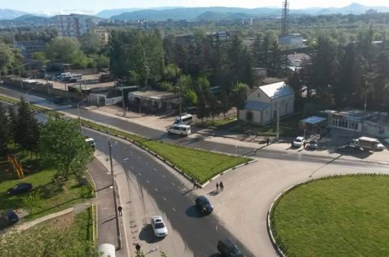 ნიკეას ქუჩაზე დევნილებისთვის  მრავალსართულიანი კორპუსები აშენდება