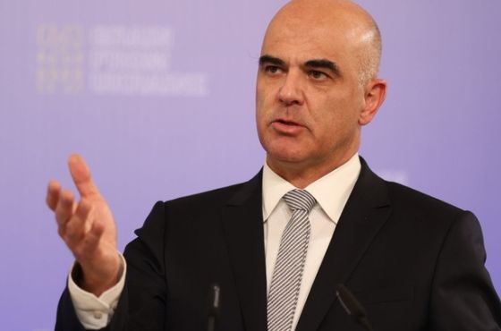 ევროსაბჭოს გენერალურ მდივანს მხოლოდ სამი ოპოზიციური პარტიის წარმომადგენლები ხვდება