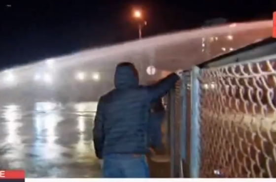 ცესკოს შენობასთან აქციის მონაწილეების წინააღმდეგ წყლის ჭავლი გამოიყენეს