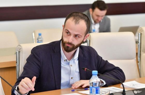 "გადაყენების შემთხვევაში, ახალი პრეზიდენტი 45 დღეში უნდა ავირჩიოთ"- ვახუშტი მენაბდე 