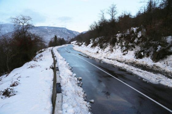 ნაქერალას უღელტეხილზე ავტოტრანსპორტის გადაადგილება თავისუფალია