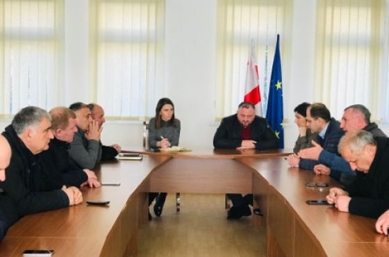 “ხალხი და ხელისუფლება პირისპირ” - "ქუთაისიპოსტის" დისკუსია ჭიათურაში