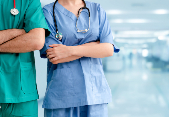 ქუთაისში, ერთ-ერთ კლინიკაში 20 წლის გოგონას გარდაცვალებაში
ახლობლები ექიმებს ადანაშაულებენ.