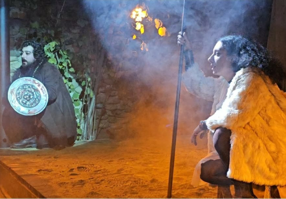 ქუთაისში, თეატრმა „ლიანდაგმა“ პირველ პრემიერას უმასპინძლა.