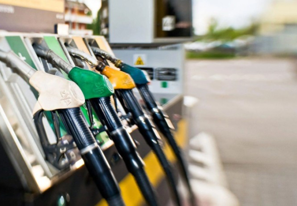 მსოფლიოში ნავთობის ფასების ზრდის ფონზე საქართველოში საწვავი
გაძვირდა.