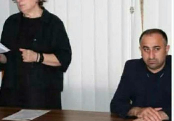 
„ჩემი ხარაგაულის“ ჟურნალისტი ნინო კაპანაძე
ხარაგაულის საკრებულომ ფოტოდან გააქრო.

