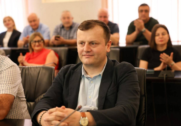 ქუთაისის მუნიციპალიტეტის მერის მოადგილის პოსტზე დავით ნიშნიანიძე
დაინიშნა.