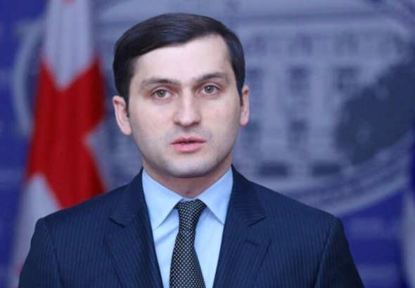 აჭარის ავტონომიური რესპუბლიკის მთავრობის ყოფილი თავმჯდომარე თორნიკე
რიჟვაძე დაჭრილია.