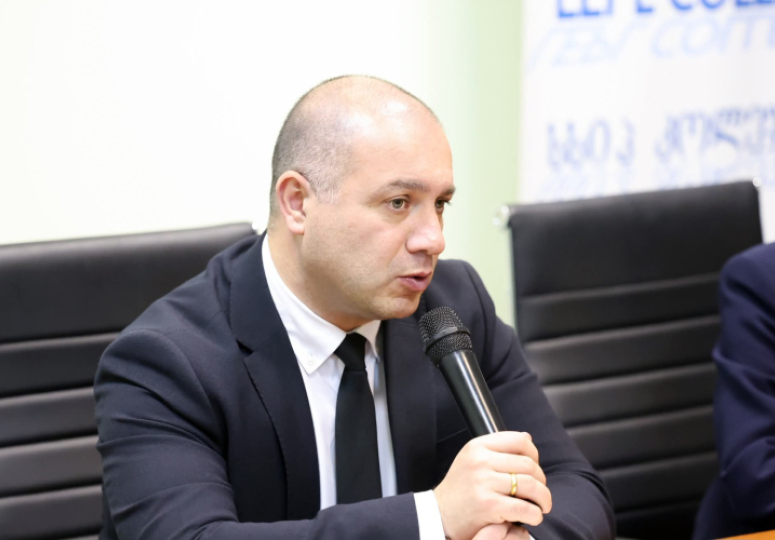 "შემდეგი წლიდან, სახელმწიფო უნივერსიტეტები ვერ მიიღებენ უცხოელ სტუდენტებს" - განათლების მინისტრი