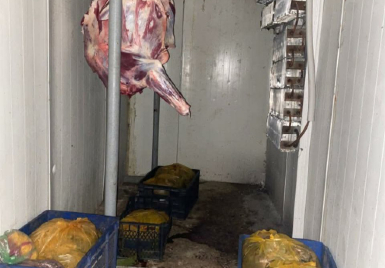 "დაფიქსირდა საეჭვო წარმომავლობის ხორცი"- სეს-მ ზესტაფონსა და ვანში არალეგალური სასაკლაოები გამოავლინა