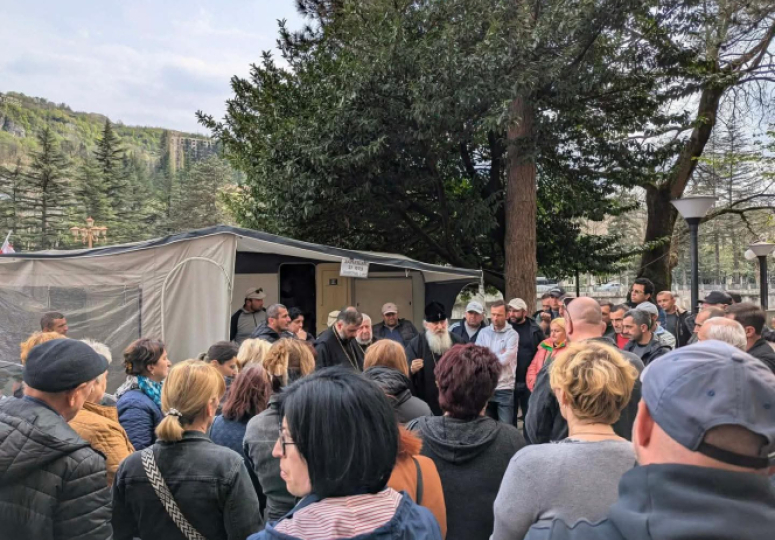 "უწყვეტად და უტეხად ვაგრძელებთ სამართლიან პროტესტს"- ჭიათურელი მაღაროელები