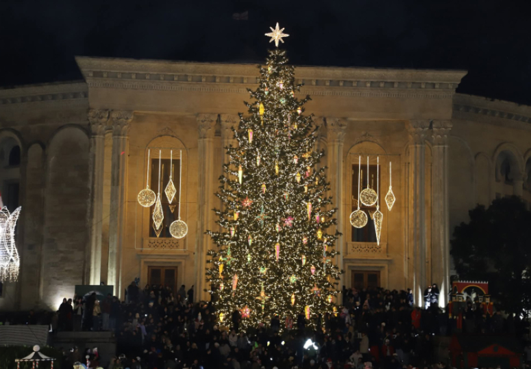 ქუთაისის მერიამ საახალწლო სამზადისი დაიწყო - გამოცხადებულია რამდენიმე ტენდერი