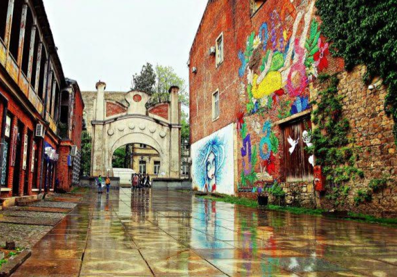 ქუთაისის მერია მონპლაზირის ტერიტორიაზე საფეხმავლო სივრცის რეკონსტრუქციას გეგმავს