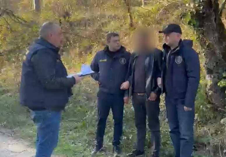  "რკინიგზის“ ხარაგაულის რაიონის მოლითი-მარელისის ცვლის უფროსი კომერციული მოსყიდვის ფაქტზე დააკავეს