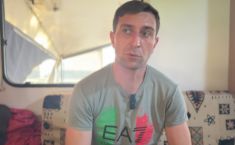 ჭიათურაში, მოშიმშილეებს კიდევ ერთი მაღაროელი შეუერთდა - საკვების მიღებაზე უარს ამბობს 8 ადამიანი
