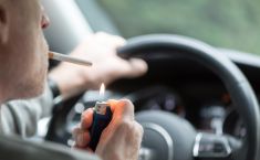 მსუბუქ ავტომობილები შესაძლოა არასრულწლოვანთა დასწრებით მოწევა აიკრძალოს