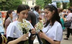 ქუთაისში "გვირილობას" აღნიშნავენ