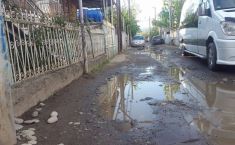 ქუთაისში მოსახლეობა გზის საფარის რეაბილიტაციას ითხოვს